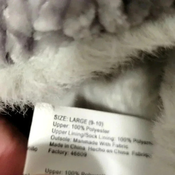 Nestwell Slippers Large 9-10 Women's Gray Chenille Knit Memory Foam - Picture 3 of 4